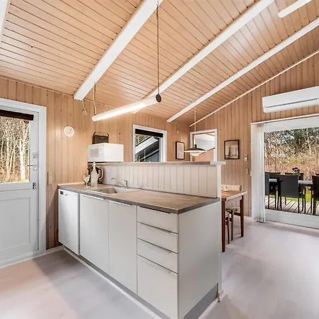 Holiday home Fredger - 1-8km From The Sea By Interhome