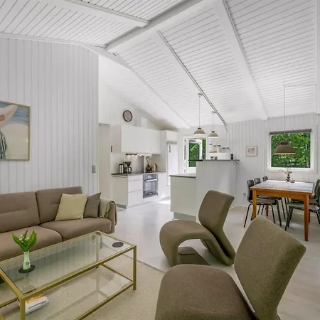 Fredger - 1-8km From The Sea By Interhome