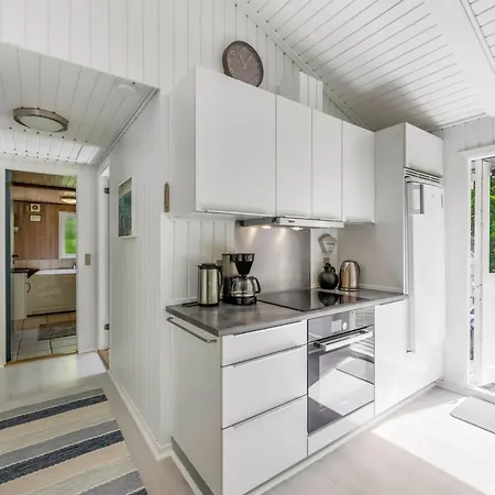 Сasa de vacaciones Fredger - 1-8km From The Sea By Interhome