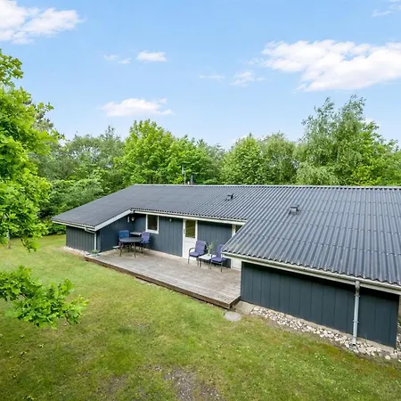 Fredger - 1-8km From The Sea By Interhome *